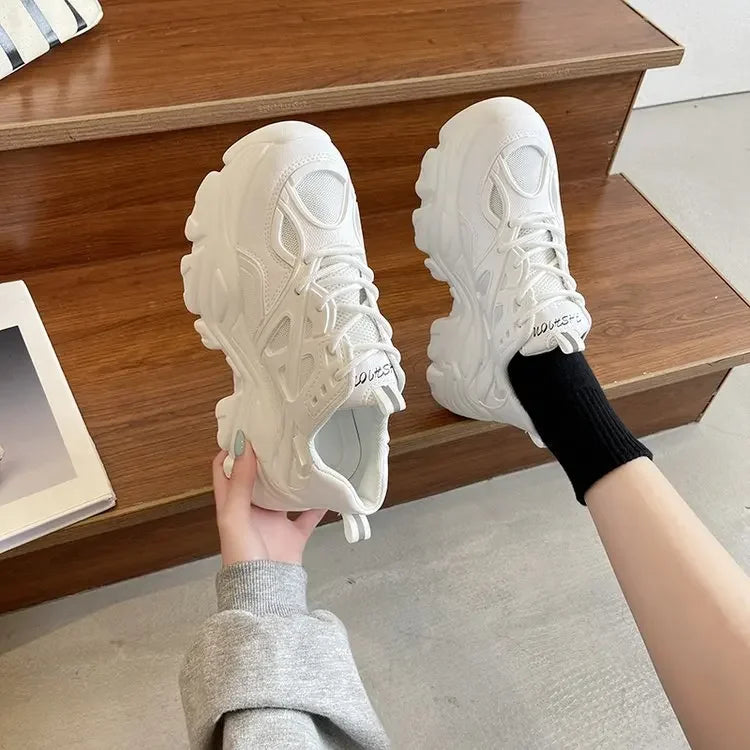 Bagong Itim na Tatay Chunky Sneakers Casual Vulcanized Shoes Babae High Platform Sneakers Lace Up White Sneakers Pambabae 2023 